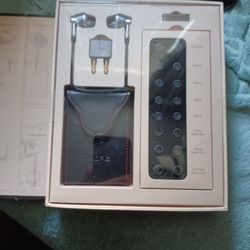 1more Triple  In Ear Wired Headphones  New
