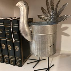 Cute Tin Thanksgiving Turkey Planter