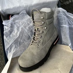 Tommy Hilfiger Women's Melise Ankle Boot Size 9 AND NEW