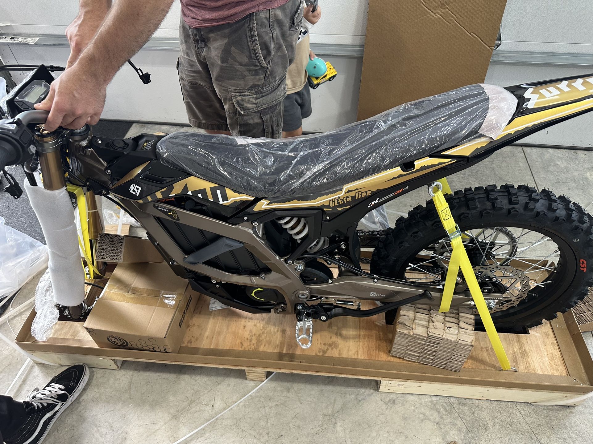 2025 Surron Ultra Bee 