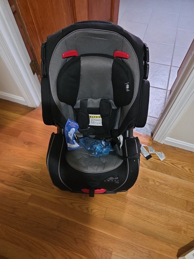 alpha omega elite/luxe car seat