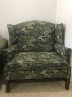 Vintage Love Seat Chair