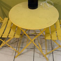 Small Dinette (metal)