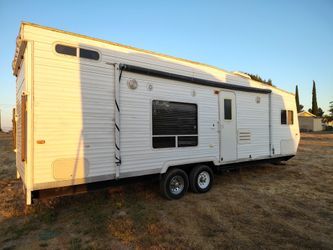 ATTITUDE TOY HAULER