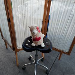 Llama Dog Toy (SQUEEKS) Whole Box Of 8 For 30$