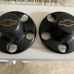 Chevy S10 Pickup Center Caps and Lug Nut Covers