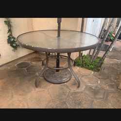 Round Metal Glass Top Patio Table 