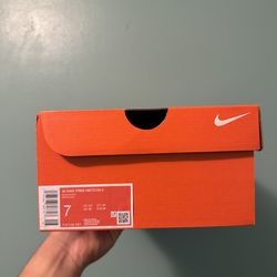 Women’s Free Metcon 6 Size 7