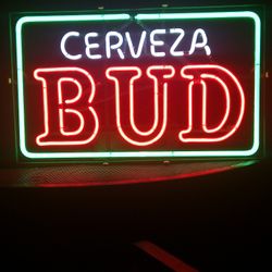 Vintage Cerveza Bud Neon Light. 1970's Era. 