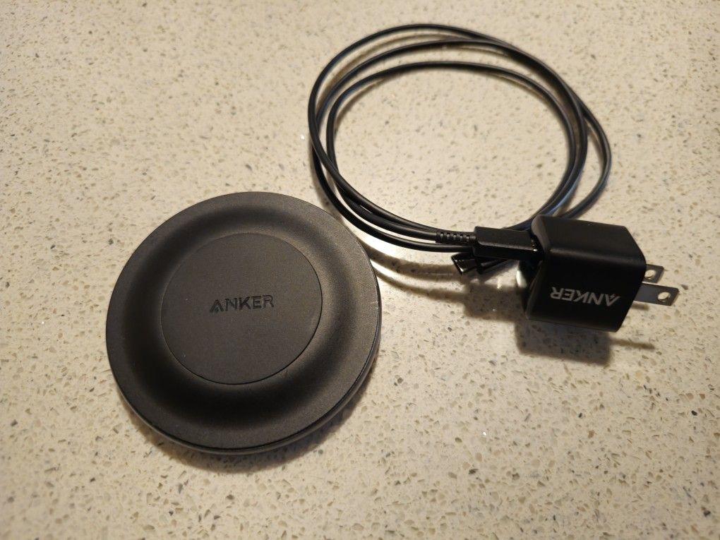 Anker Powerwave Pad Alloy 15watt wireless charger with Anker power adaptor and Cable