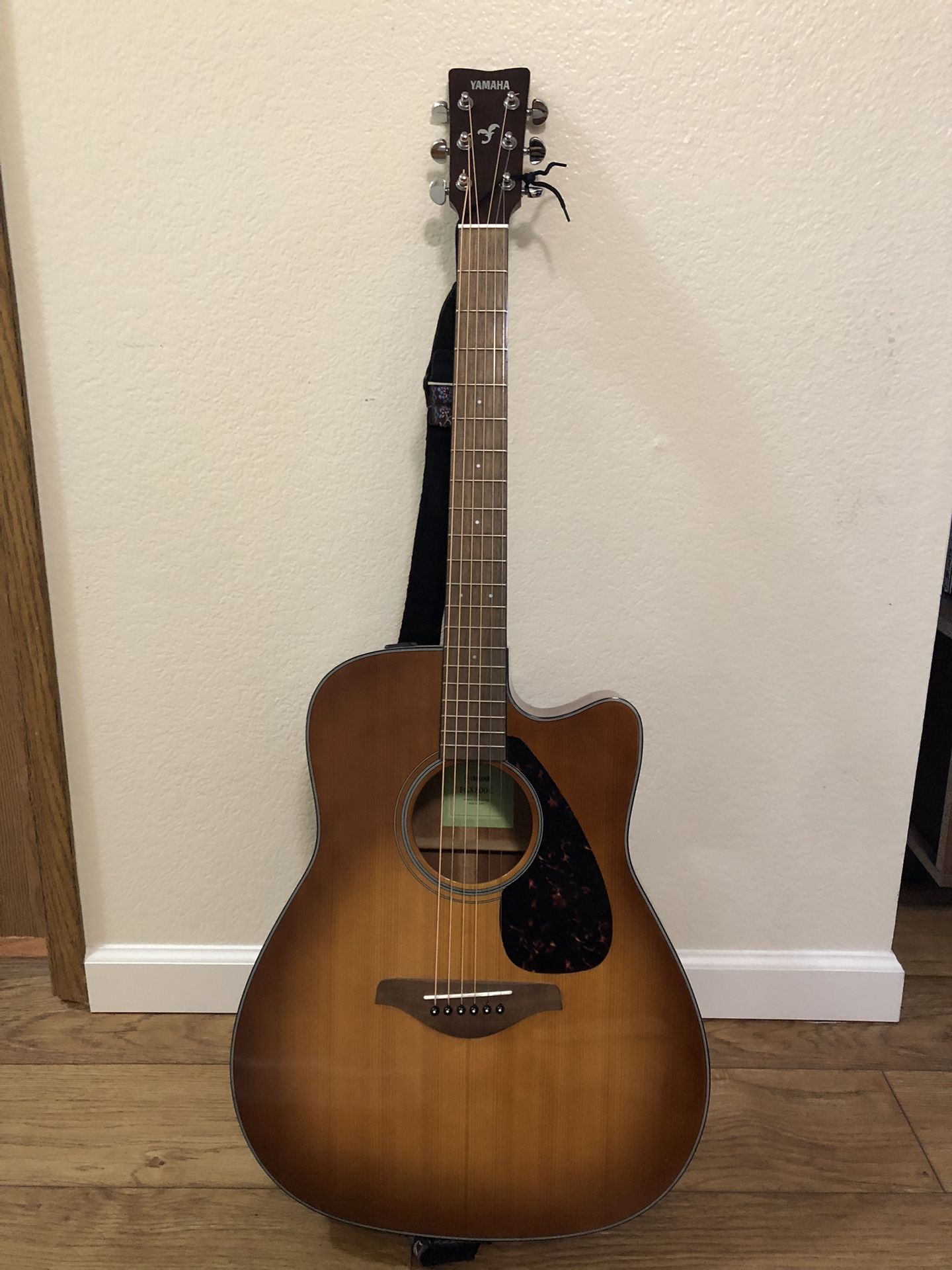 Yamaha FGX800C Acoustic Electric Guitar