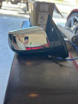 Right hand side mirror for 2016 Denali 