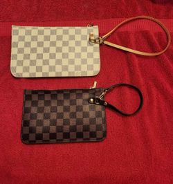 Bolsas 9" De  largas  $45 Each 