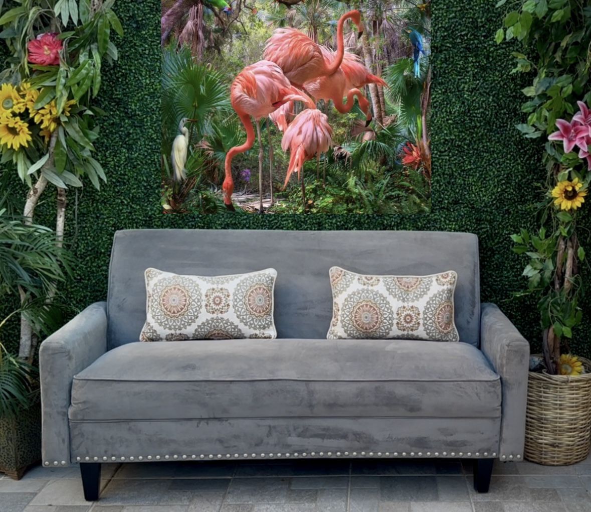 (Free Delivery 🚚) Small Gray Suede Couch 🛋️