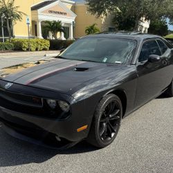 Dodge Challenger 2010 SE 
