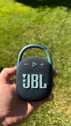 JBL CLIP 4 Bluetooth Speaker