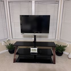 37” Vizio TV With Stand- Great Condition 