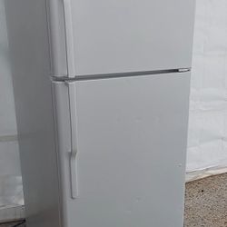 GE. REFRIGERATOR