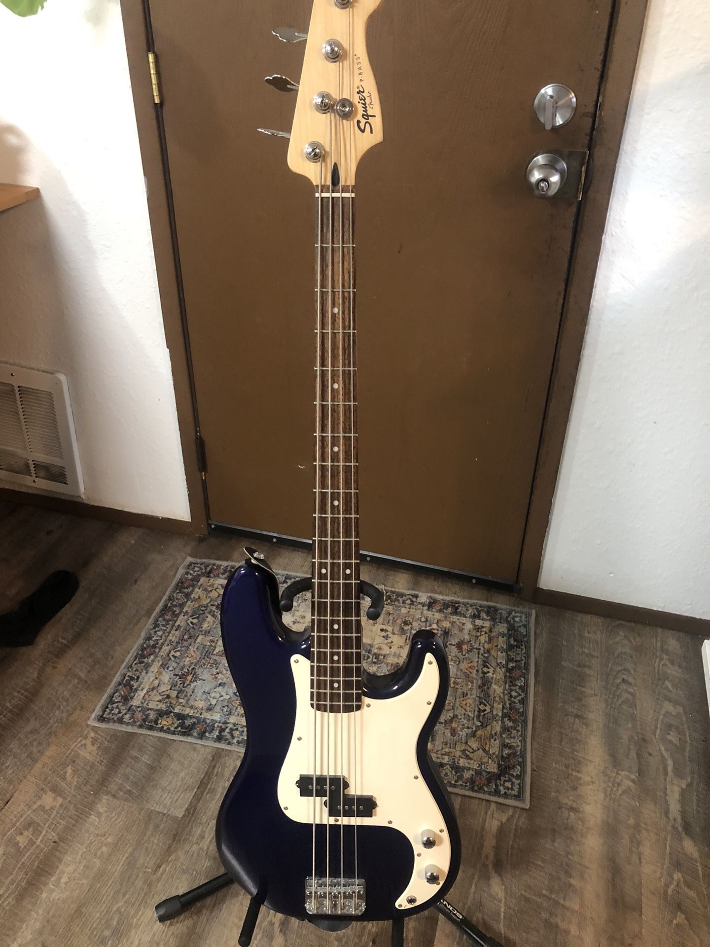 Fender Squire p-bass 