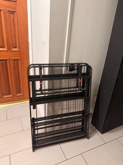 Queen size bed platform
