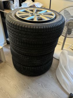 Mazda CX-5 tires with rims