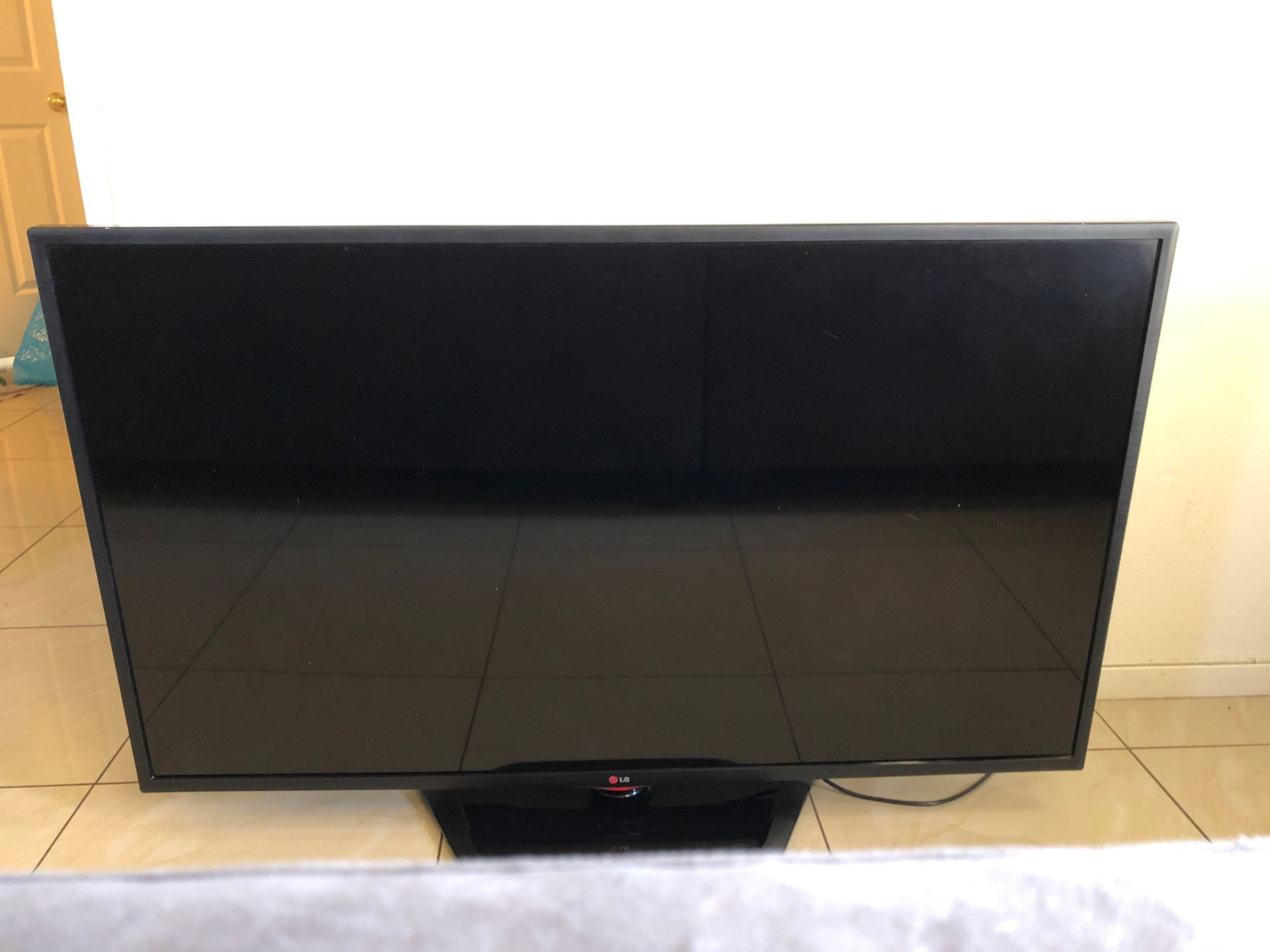 55 inch LG TV smart