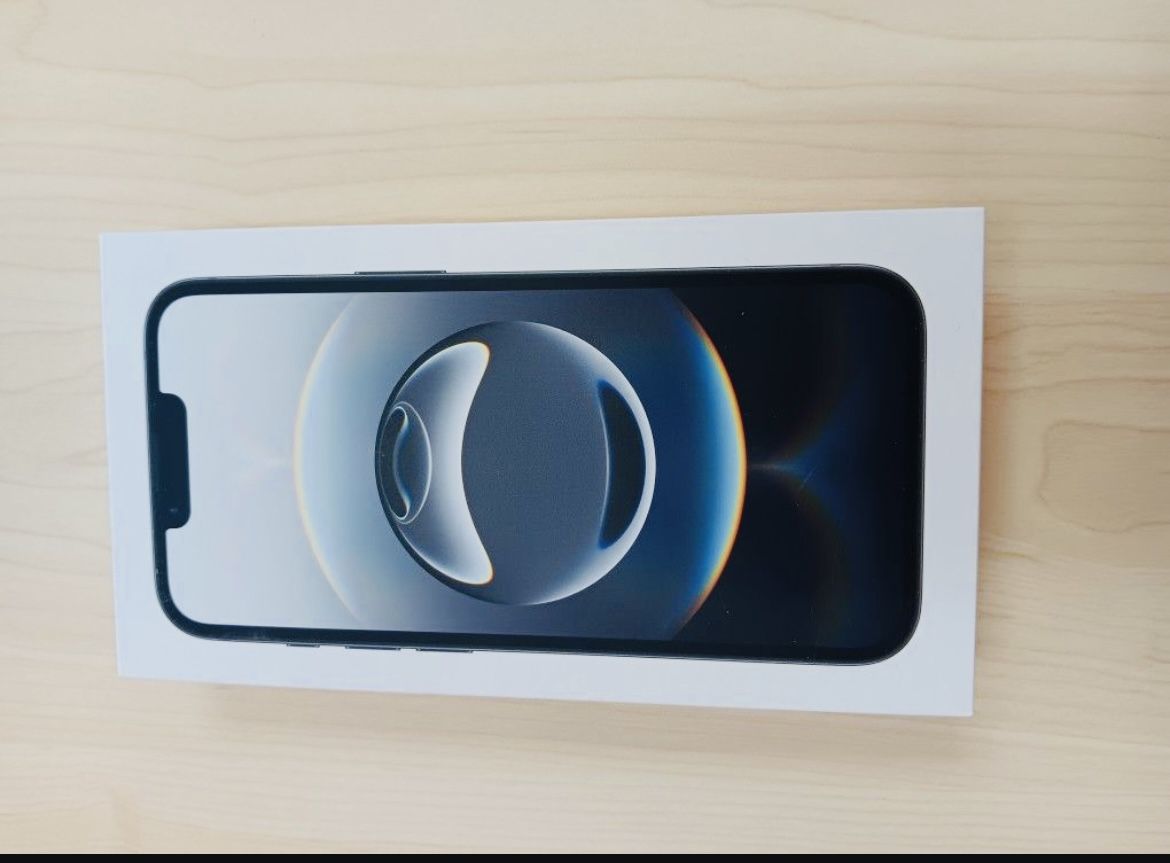 iPhone 16 e New Condition 128 Gb