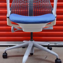 Authentic Herman Miller® Sayl® Y-Tower Task Office Chair Excellent Condition 