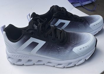 Women’s Running Sneakers Black White Gradient - Women’s size 7