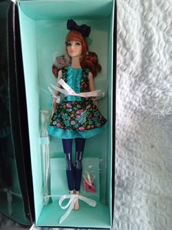 IT JASON WU DYNAMITE GIRLS VINTAGE VINYL GAVIN FASHION DOLL