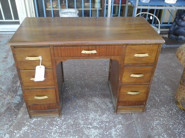 Solid wood desk for Sale in Tucson AZ - OfferUp