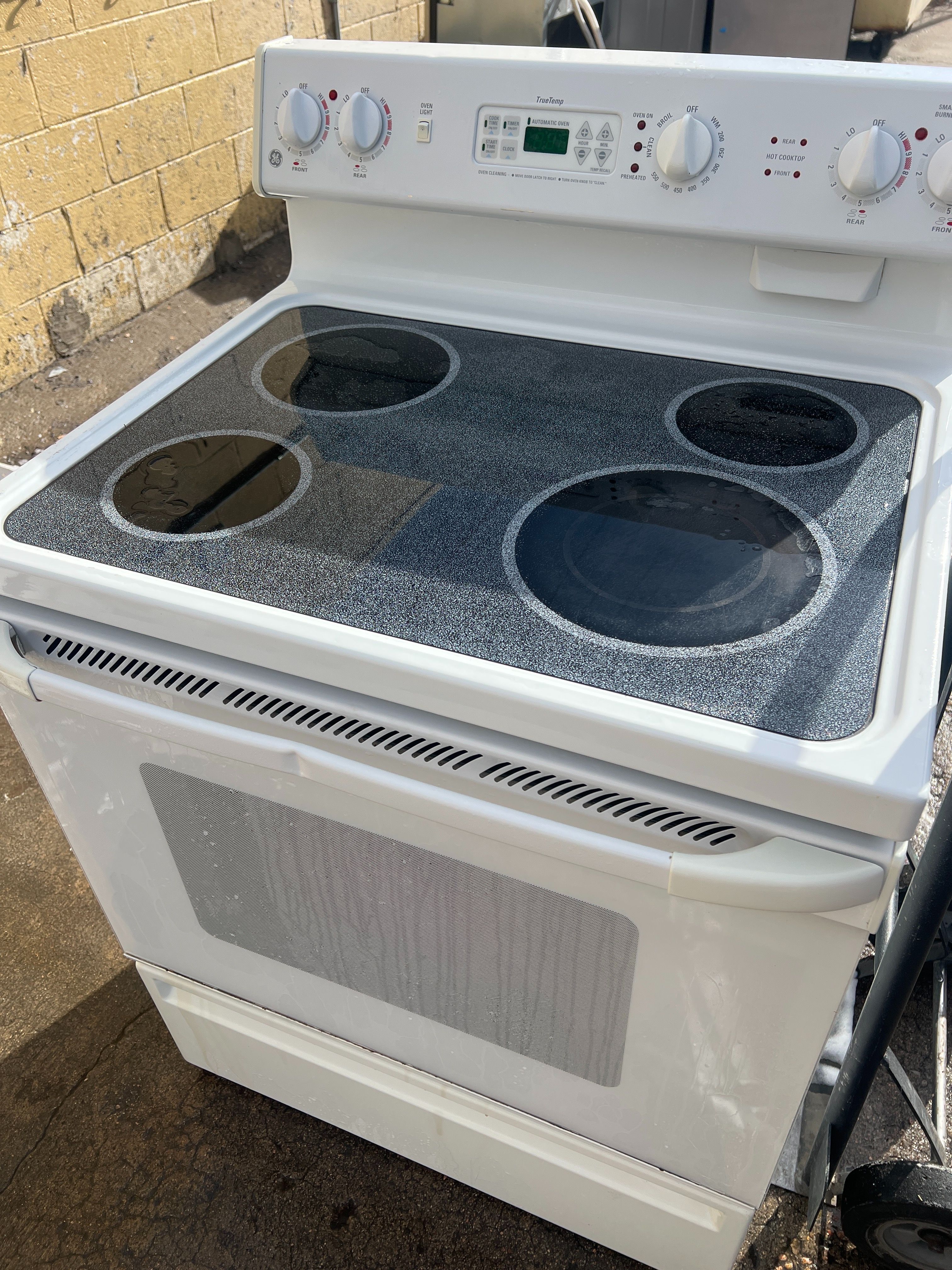 Ge white glasstop stove  -free delivery