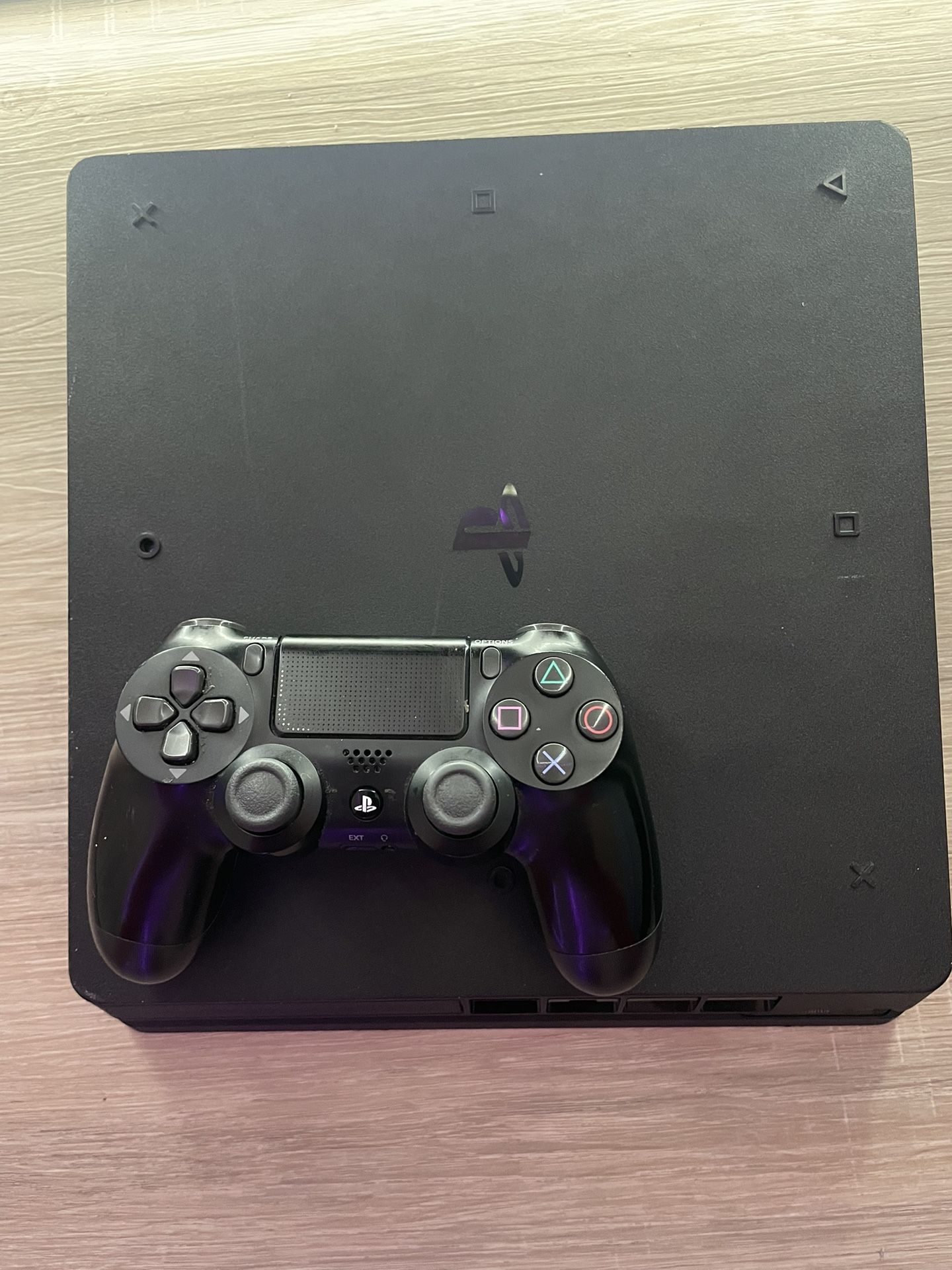 PS4 With controller