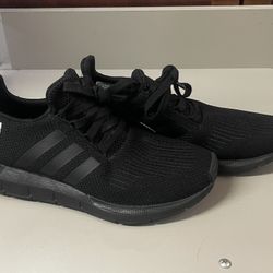 Womens Adidas Swift Run Shoes 