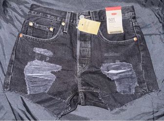 Women’s Levi’s Shorts