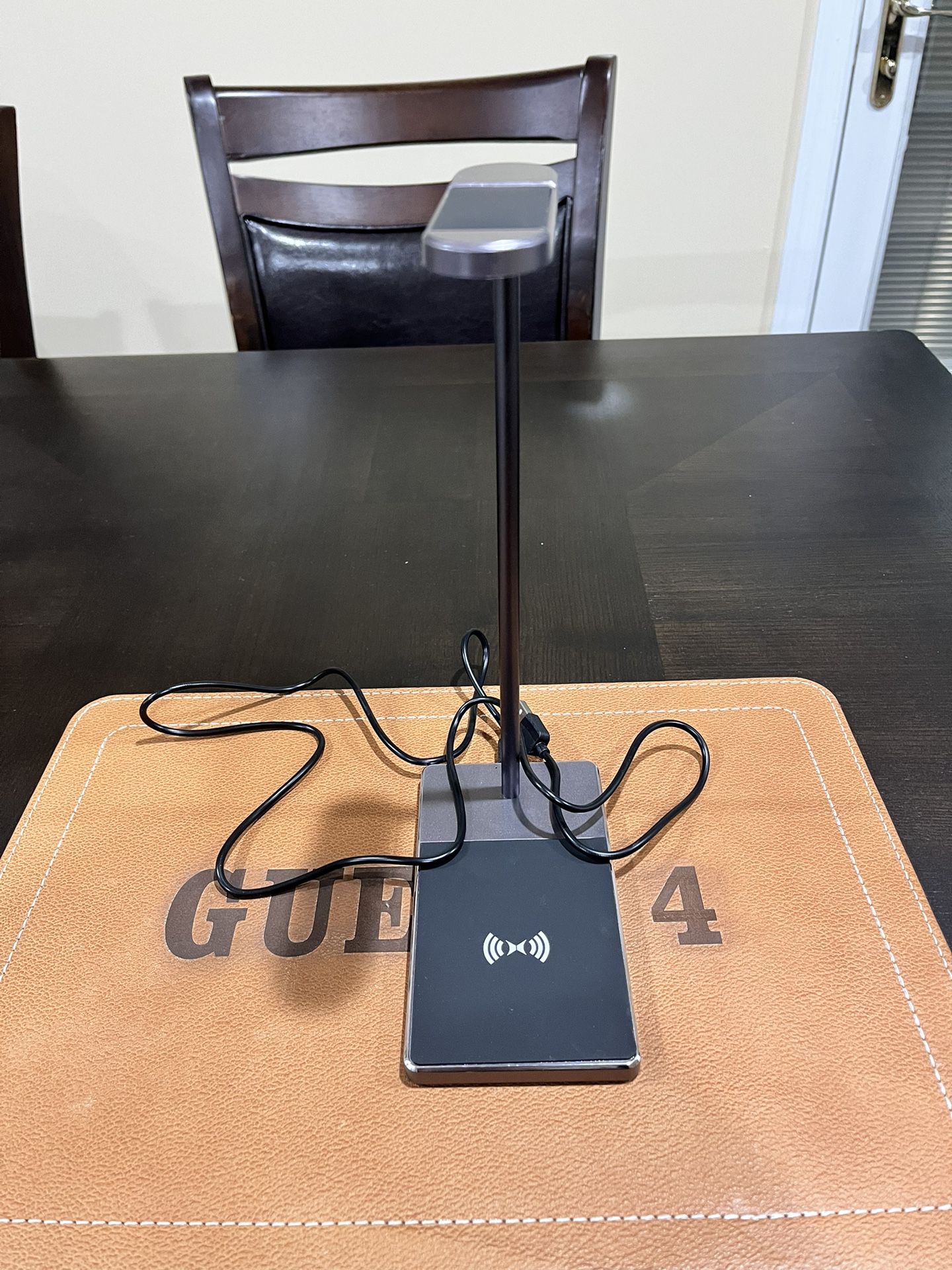 wireless charger with headphone stand 