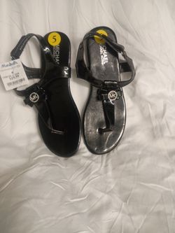 Michael Kors Black Patent T-Strap Sandals Size 5