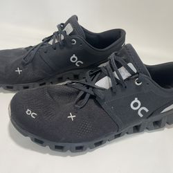  on cloud Size 9.5 Men 