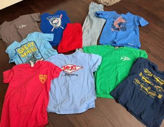 Kids clothing .   Size 6/7.  All for $2