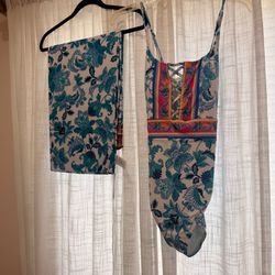 BRAND new With Tags! LA BLANCA floral One-Piece & Sarong.