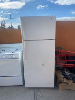 White Fridge (Used)