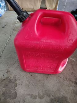5 gallon gas can with nozzle