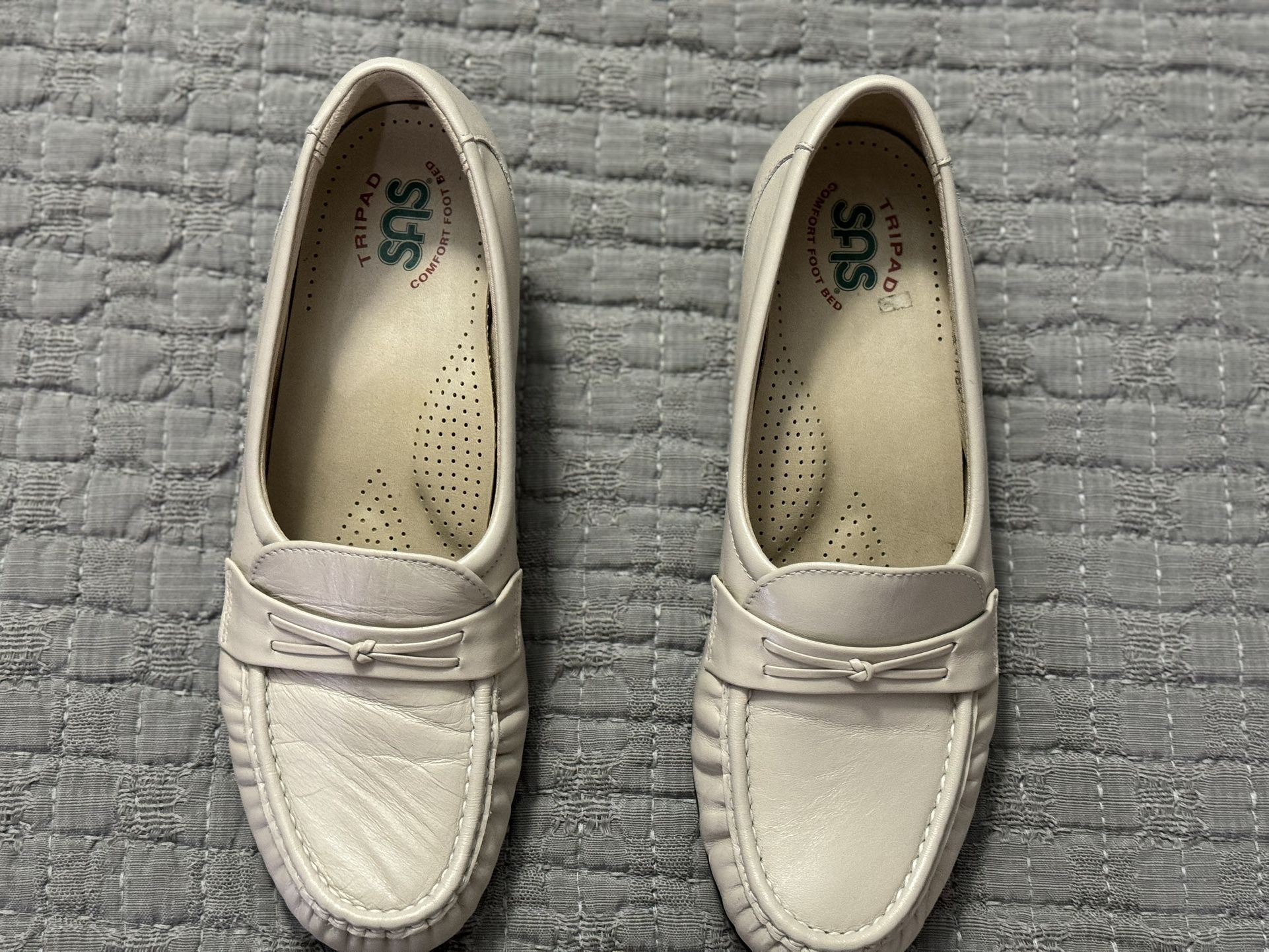 SAS SHOES WOMAN GENUINE COMFORT SLIP ON PENNY LOAFERS FLATS SIZE 8M