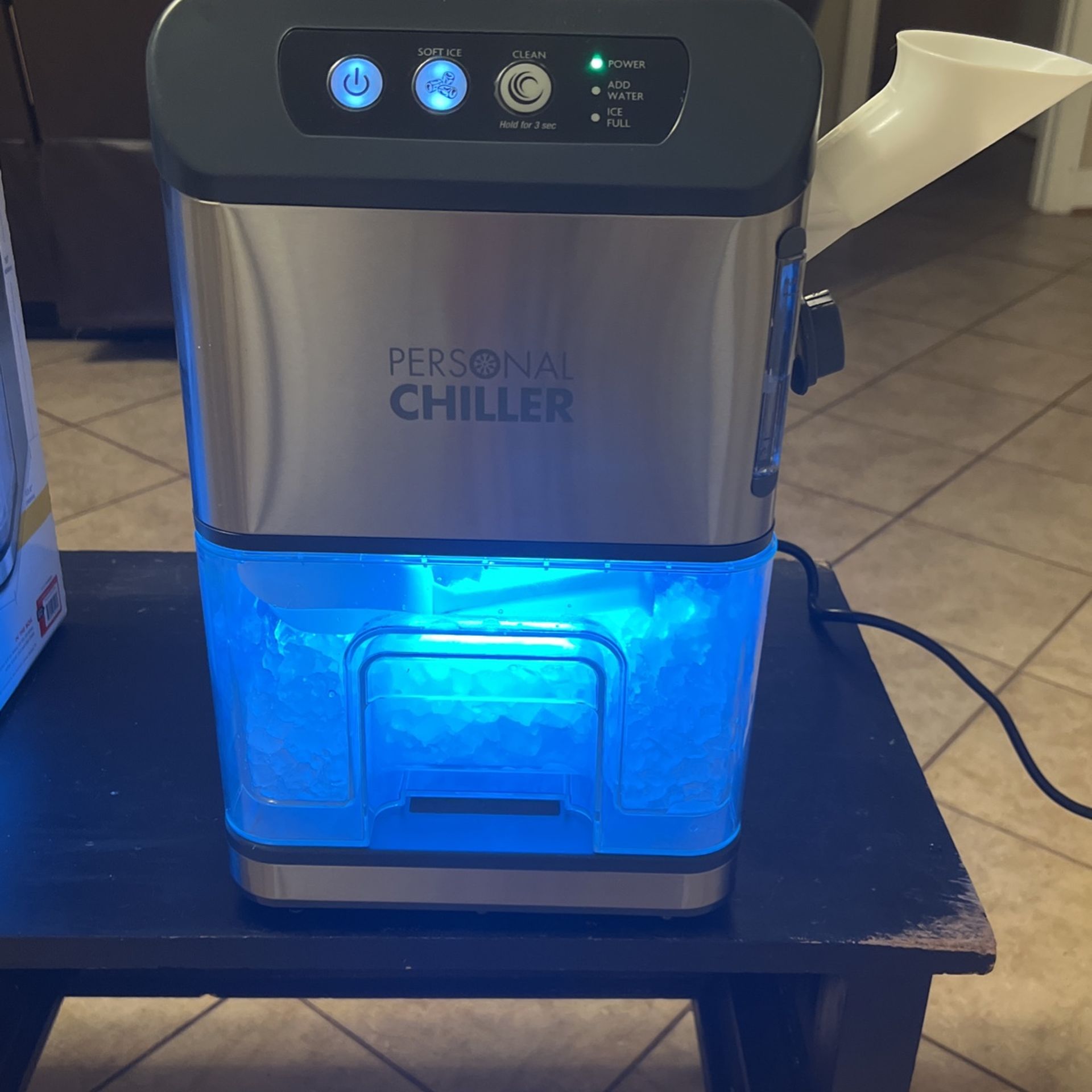 Personal Chiller Soft Nugget Ice Maker