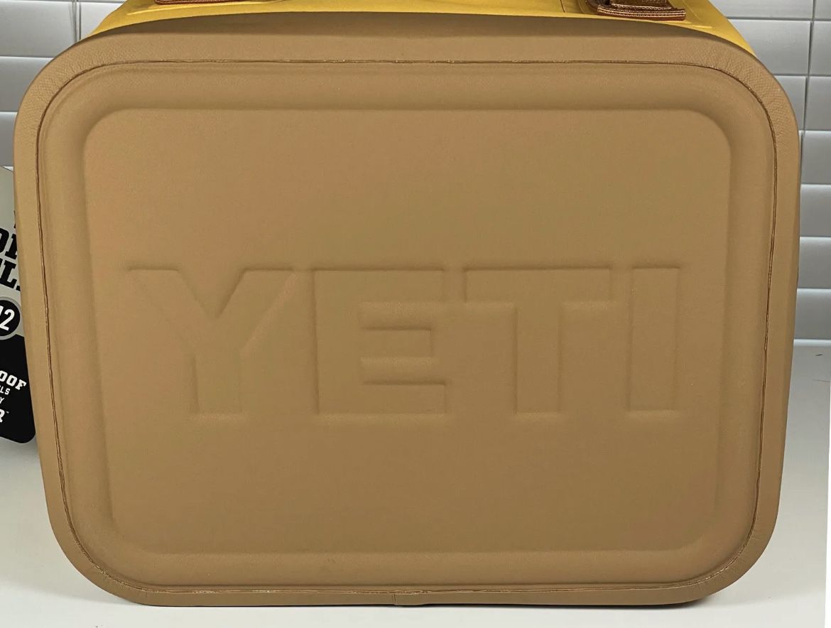  YETI Hopper Flip 12 Portable Soft Cooler, Alpine Yellow :  Sports & Outdoors