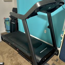 ProForm Performance 400i Treadmill  w/ProShox3