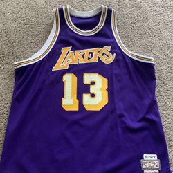 Mitchell And Ness Lakers  Wilt Chamberlain Jersey Size 52