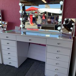 Large Vanity Desk With Bluetooth Mirror.