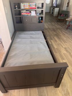 Twin bed