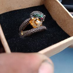 Gold Frog Ring
